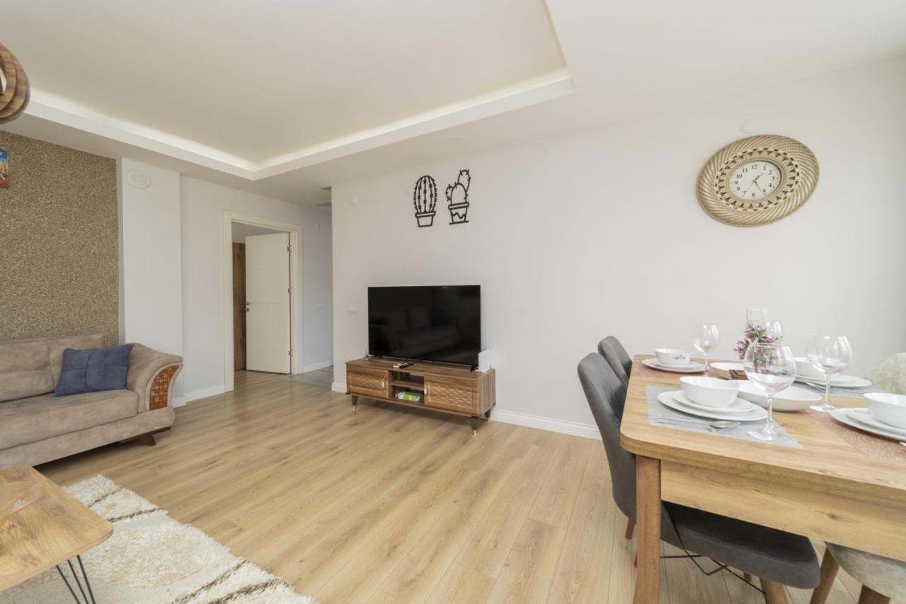 Bright Flat W Balcony 15 Min To Konyaalti Daire