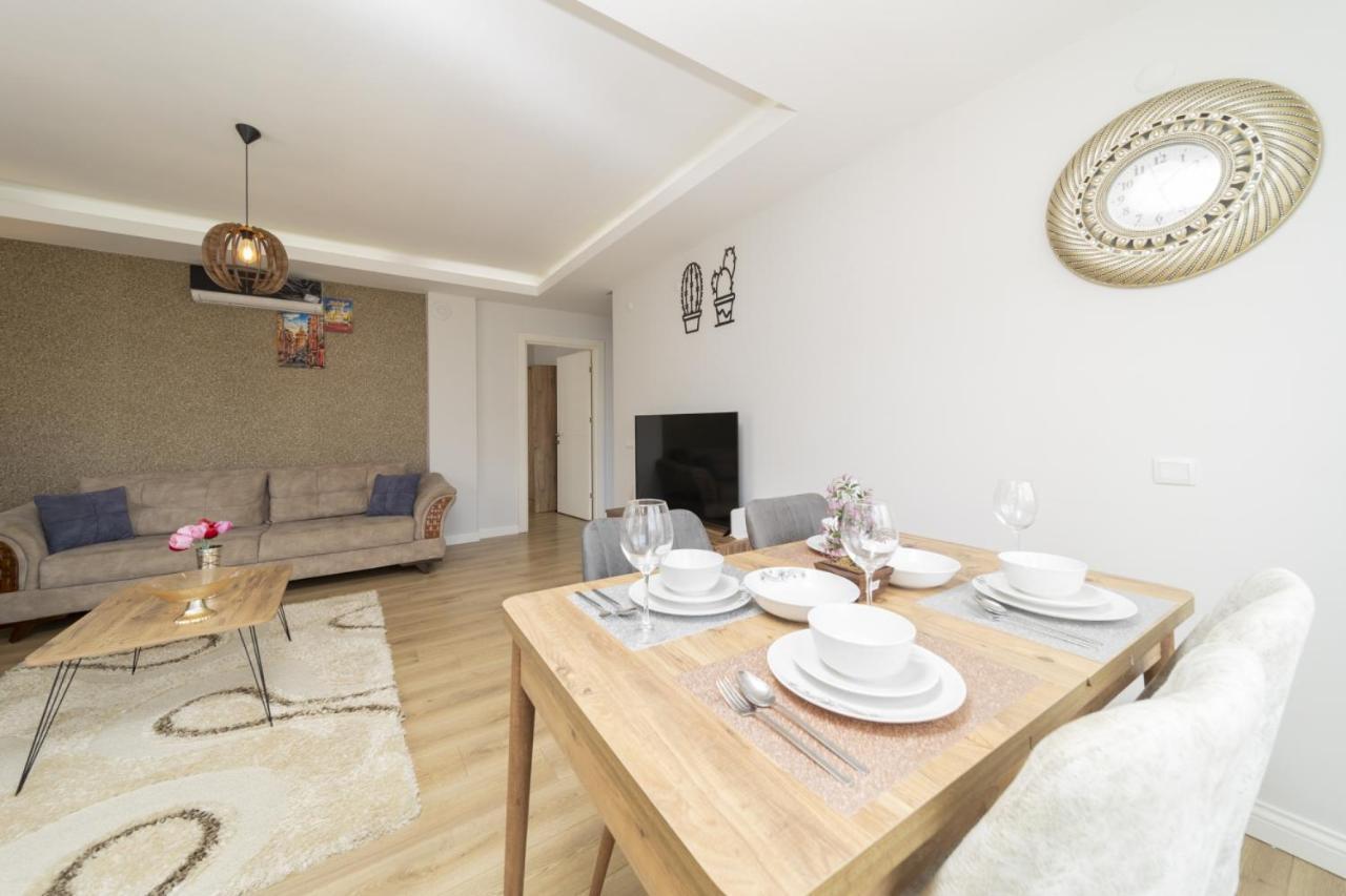 Bright Flat W Balcony 15 Min To Konyaalti Daire Antalya